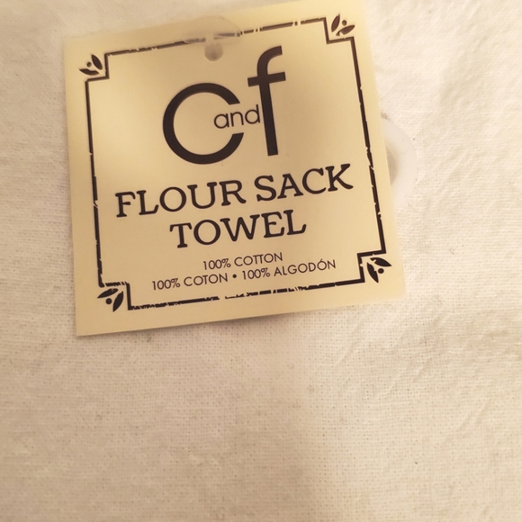 NWT Tea Towel - Picture 2 of 2